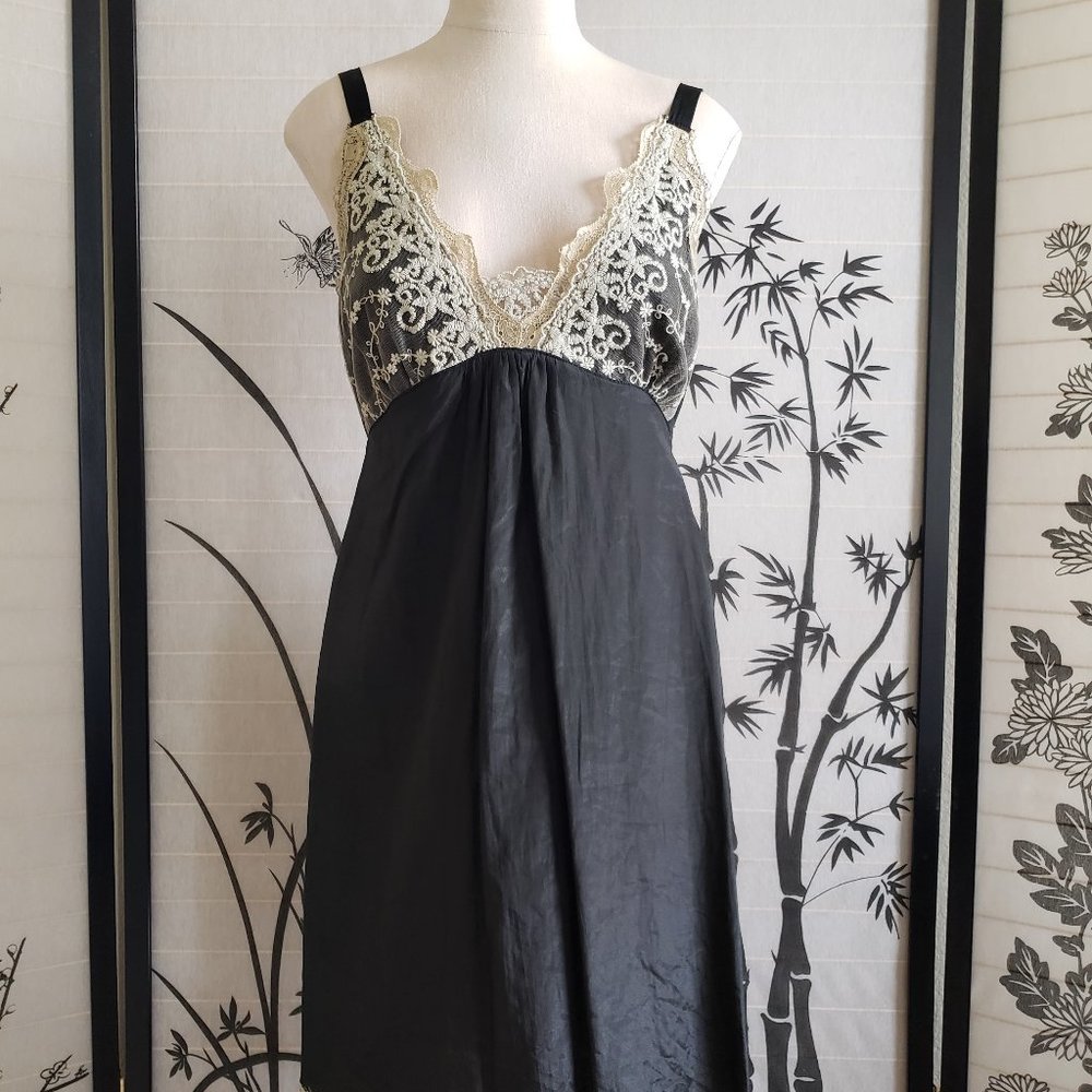 [Anama] Black & Cream Sexy Slip Style Mini Dress